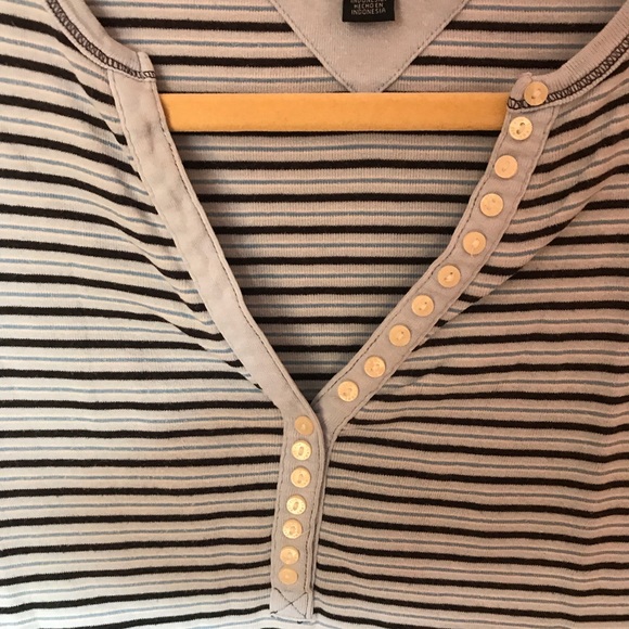 Tommy Hilfiger Striped Henley Size Medium - Picture 2 of 5